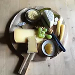فندق مبيت وإفطار Alp Es-cha Dadour 3*
