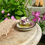 Bed & Breakfast Alp Es-cha Dadour